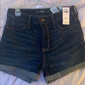 Hollister High-rise Midi shorts.